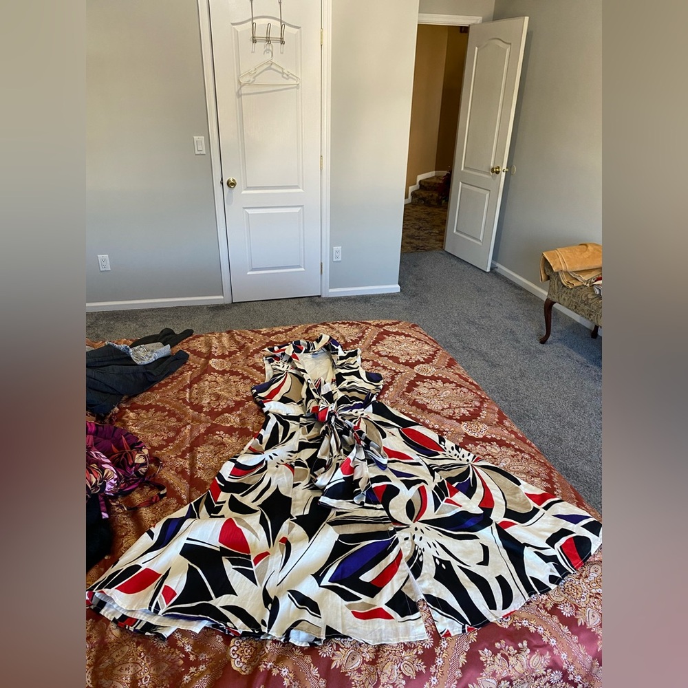 Kenneth Cole Reaction Vibrant Floral Midi Dress - Picture 14 of 14